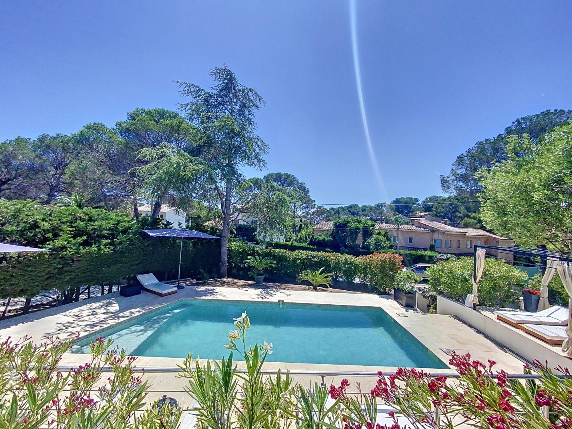 "Les Alizes" Cote Jardin Proche Bord De Mer Saint-Raphaël Εξωτερικό φωτογραφία