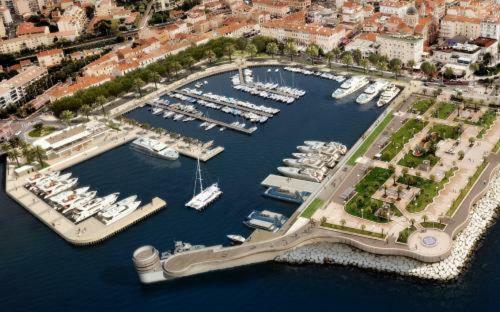 "Les Alizes" Cote Jardin Proche Bord De Mer Saint-Raphaël Εξωτερικό φωτογραφία